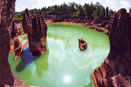 張家界、袁家界、天子山、紅石林、鳳凰古城四晚五日游